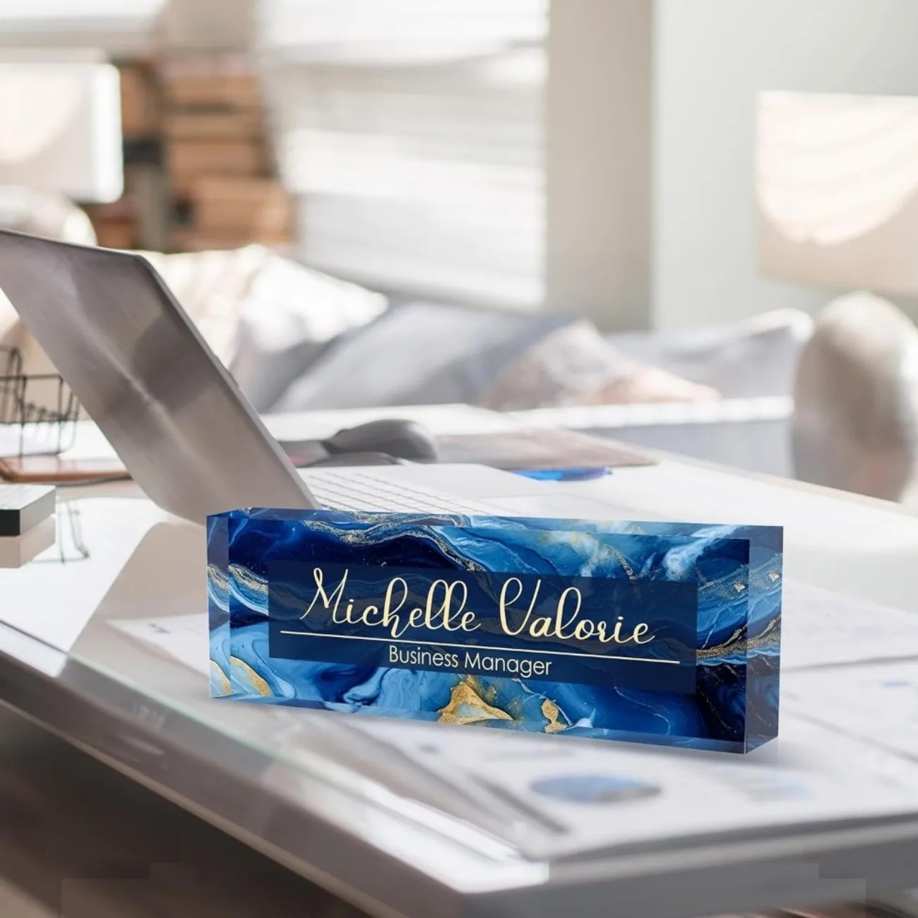Desk Name Plate - [2Dフラット] カスタマイズ可能なアクリル製デスクネームプレート、教師や同僚向けのパーソナライズされたデスクトップオーナメント、オフィス装飾、装飾のみ