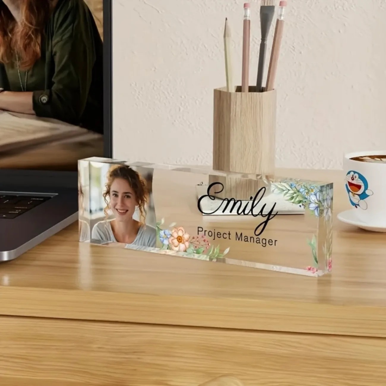 1個入りパーソナライズされた花柄アクリル製デスクネームプレー - Desk Name Plate のレビューと価格