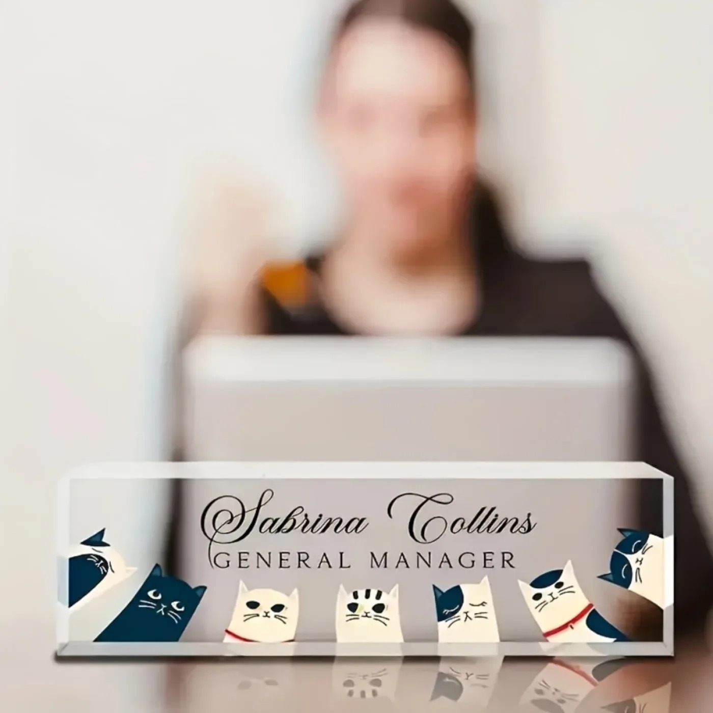 [2Dフラット] カスタム透明猫モチーフのアクリル製デスクネ - Desk Name Plate のレビューと価格